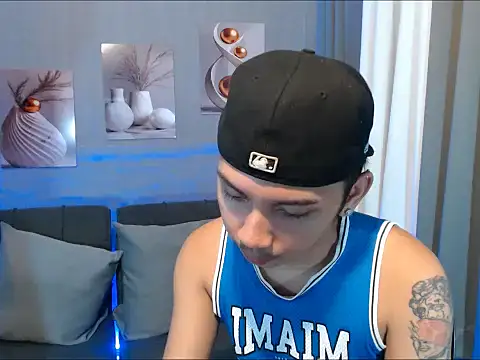 dylan hardfucker online show from March 6, 1:11 am