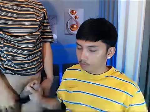 dylan hardfucker online show from April 14, 3:00 am