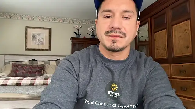 Snapshot of pumpndump89926 chatting on December 16, 1:48 pm pumpndump89926 online show from December 16, 1:48 pm