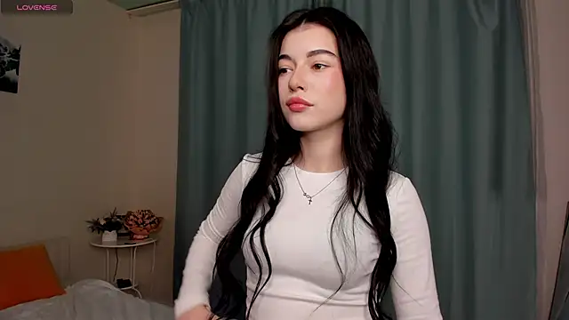 LisaColee online show from April 4, 7:42 pm