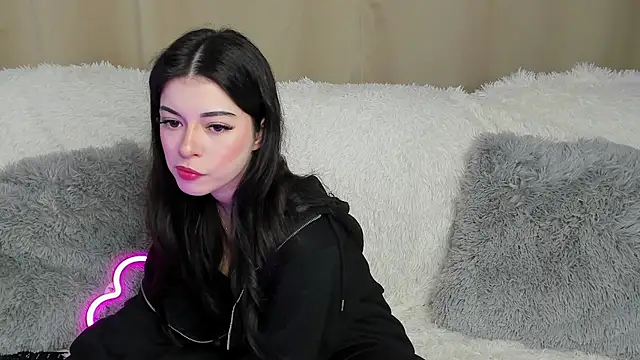 LisaColee online show from June 6, 8:14 pm