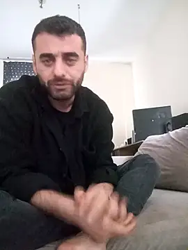 Snapshot of Ogulcan834 chatting on October 8, 6:04 am Ogulcan834 online show from October 8, 6:04 am