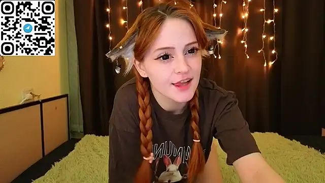 LittleFoxHole online show from January 15, 2:20 pm