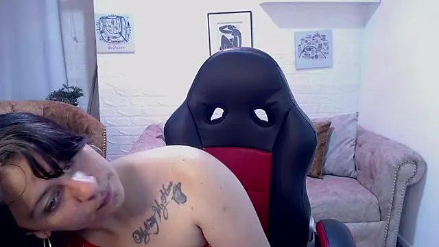 amanda rousee online show from March 4, 3:25 am