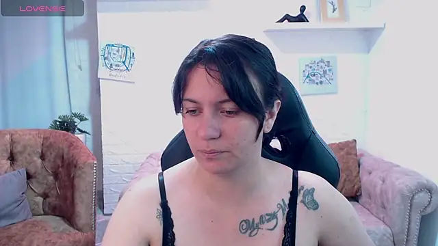 amanda rousee online show from February 23, 3:19 am