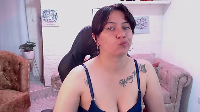 amanda rousee online show from March 5, 3:14 am