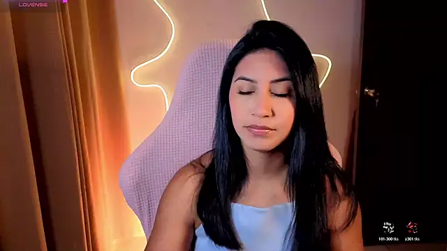 Snapshot of chloebum_ chatting on December 16, 11:03 am chloebum online show from December 16, 11:03 am