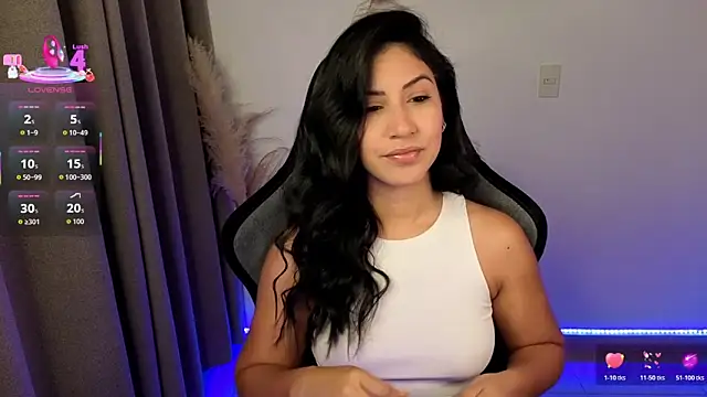 Snapshot of chloebum_ chatting on May 19, 11:06 am chloebum online show from May 19, 11:06 am