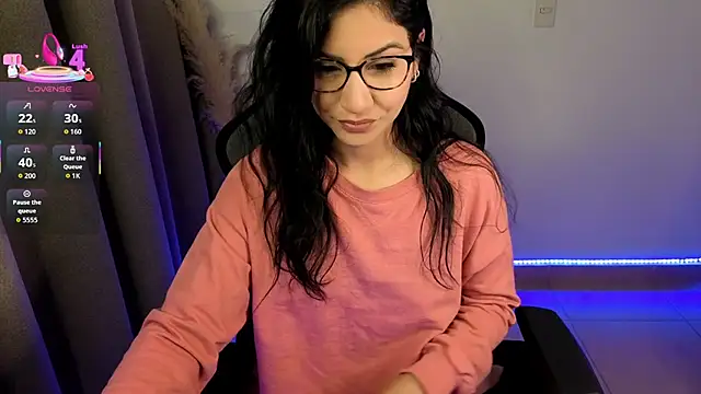 Snapshot of chloebum_ chatting on May 13, 11:06 am chloebum online show from May 13, 11:06 am
