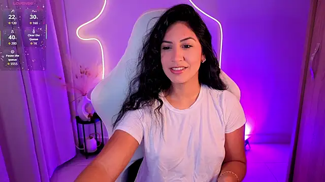 chloebum  online show from March 21, 11:03 am