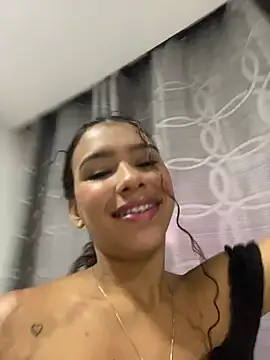Snapshot of Ana_herrera chatting on July 20, 11:23 am Ana herrera online show from July 20, 11:23 am