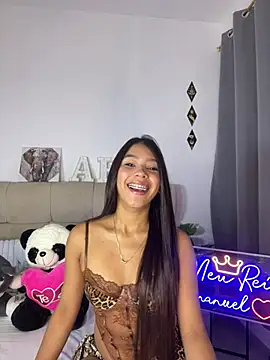Snapshot of Ana_herrera chatting on July 6, 11:28 am Ana herrera online show from July 6, 11:28 am