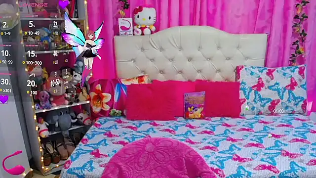Snapshot of golden_girl01 chatting on September 18, 7:39 pm golden girl01 online show from September 18, 7:39 pm