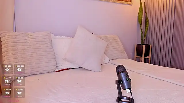 Sisi fun online show from February 23, 7:14 pm