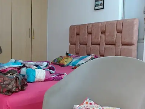 vanessa hot69  online show from February 5, 4:08 am