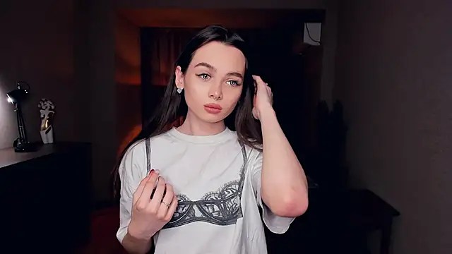 YvonneRobes online show from January 8, 7:53 pm