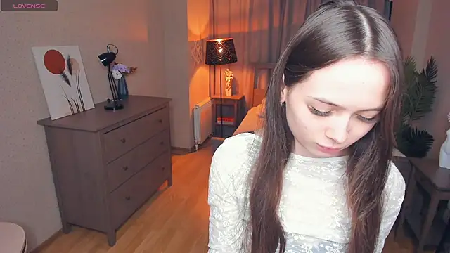 YvonneRobes online show from February 15, 7:13 pm