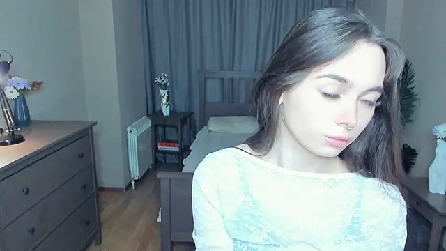 YvonneRobes online show from February 19, 7:11 pm