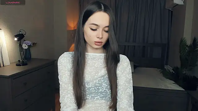 YvonneRobes online show from February 12, 7:46 pm