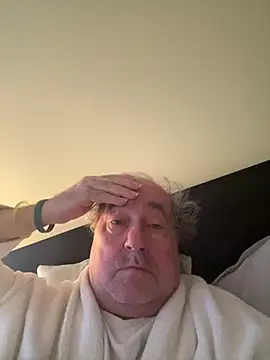 csikar online show from February 25, 5:51 am