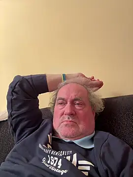 csikar online show from March 15, 6:26 pm