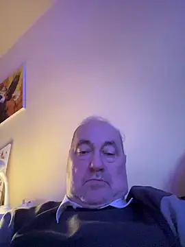 csikar online show from April 6, 5:25 pm