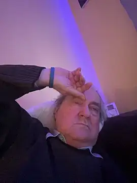 csikar online show from February 21, 4:20 pm