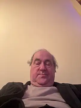 csikar online show from February 9, 6:06 pm