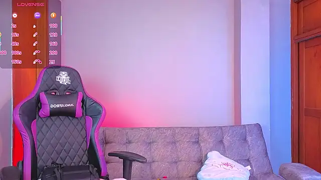 melanimorgan1 online show from March 20, 4:57 am