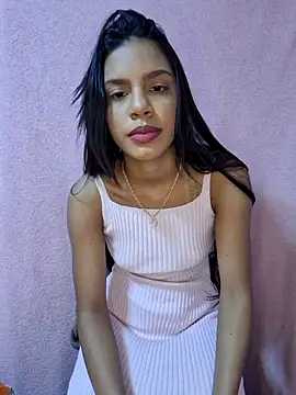 Snapshot of meenina_veneno chatting on December 15, 4:02 pm meenina veneno online show from December 15, 4:02 pm