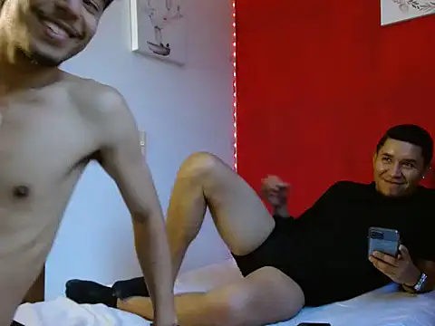 Snapshot of top_jax1 chatting on February 12, 10:53 pm top jax1 online show from February 12, 10:53 pm