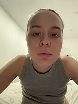 Snapshot of Nicole_Loving chatting on December 17, 9:53 pm Nicole Loving online show from December 17, 9:53 pm