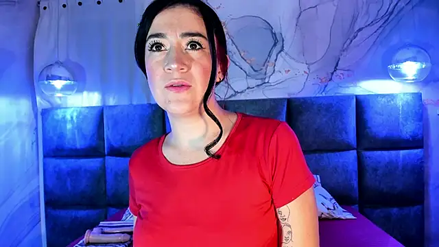 Victoria01  online show from April 17, 2:36 am