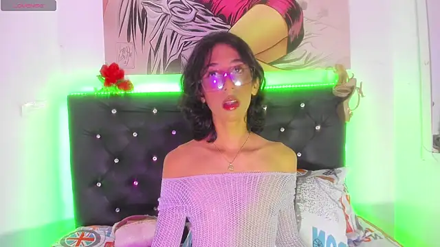 RossieCooper online show from January 7, 6:24 pm