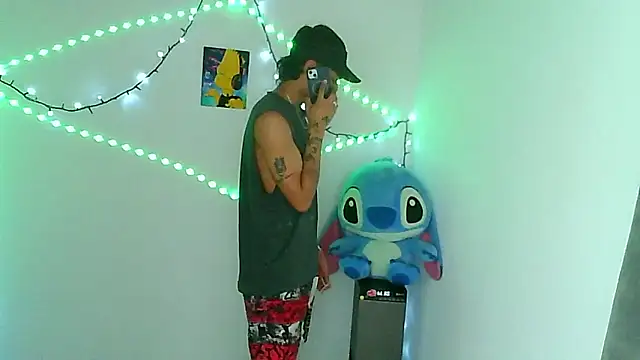 Snapshot of Glen_connor_11 chatting on January 8, 2:01 pm Glen connor 11 online show from January 8, 2:01 pm