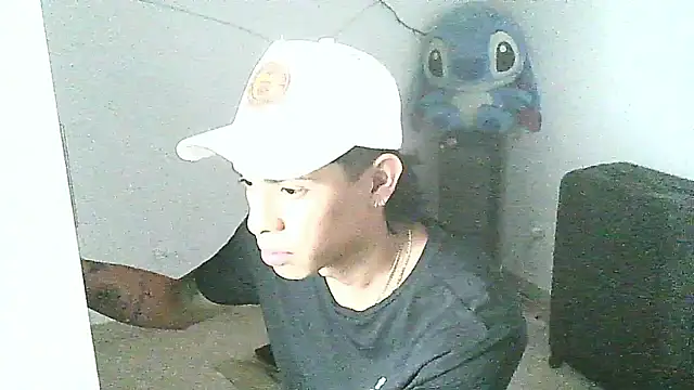 Snapshot of Glen_connor_11 chatting on January 16, 6:12 pm Glen connor 11 online show from January 16, 6:12 pm