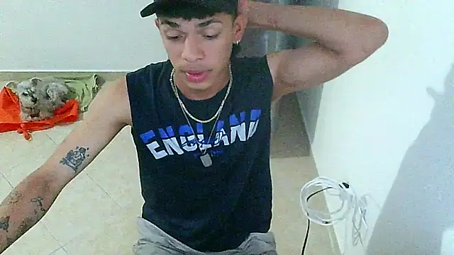 Snapshot of Glen_connor_11 chatting on January 5, 10:35 pm Glen connor 11 online show from January 5, 10:35 pm