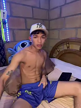 Snapshot of Glen_connor_11 chatting on March 11, 4:34 pm Glen connor 11 online show from March 11, 4:34 pm