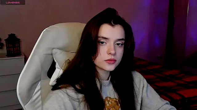  Valleria  online show from January 7, 7:30 pm