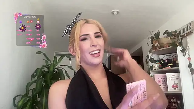 Snapshot of isa_fox_23 chatting on January 12, 8:04 pm isa fox 23 online show from January 12, 8:04 pm