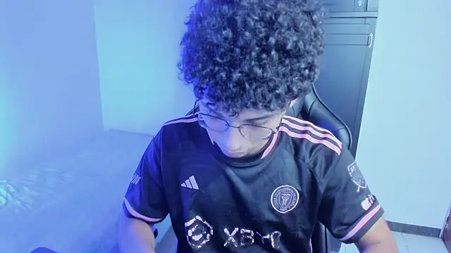 LukeMarshall online show from December 14, 7:25 am