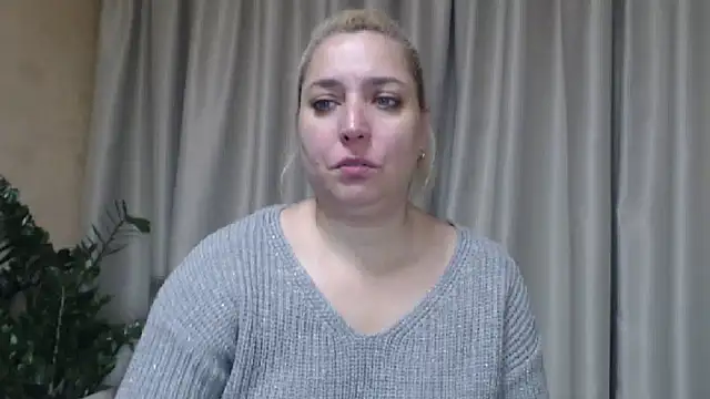 sweetpussy13 online show from October 22, 6:02 am