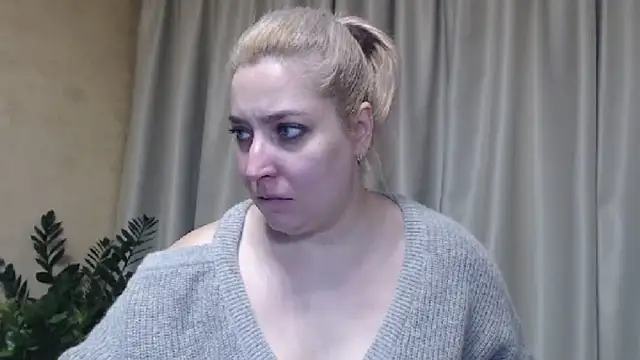 sweetpussy13 online show from February 15, 6:44 am