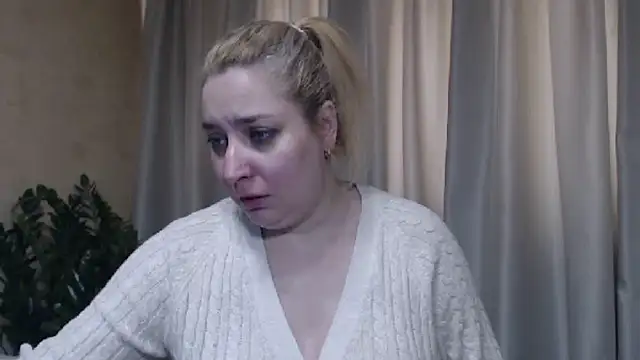 sweetpussy13 online show from March 5, 7:16 am