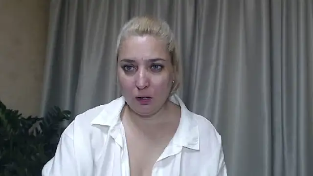 sweetpussy13 online show from September 9, 5:28 am