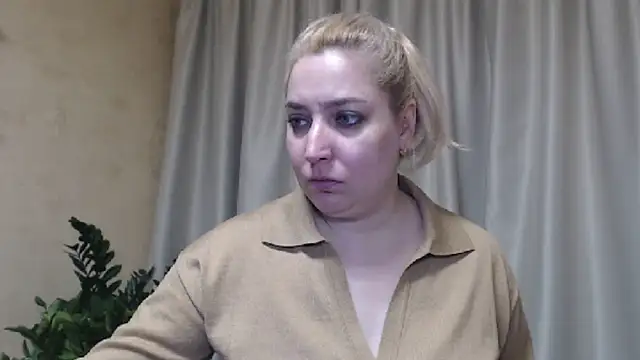 sweetpussy13 online show from March 15, 6:36 am
