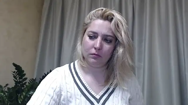 sweetpussy13 online show from March 20, 10:32 am