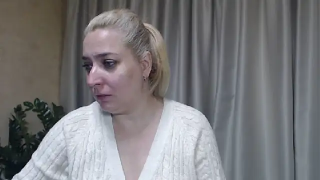 sweetpussy13 online show from September 28, 5:36 am