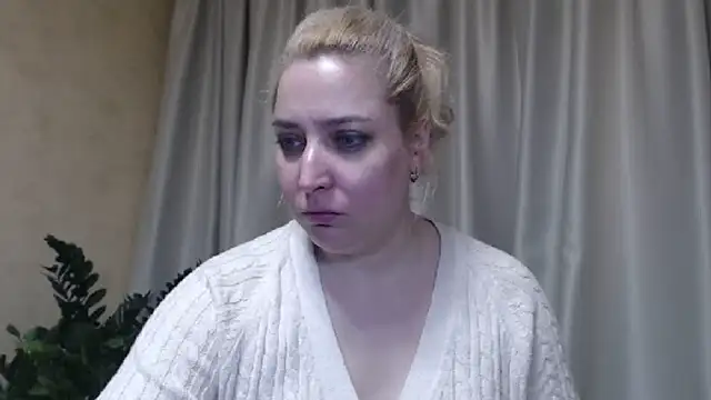 sweetpussy13 online show from March 13, 7:09 am