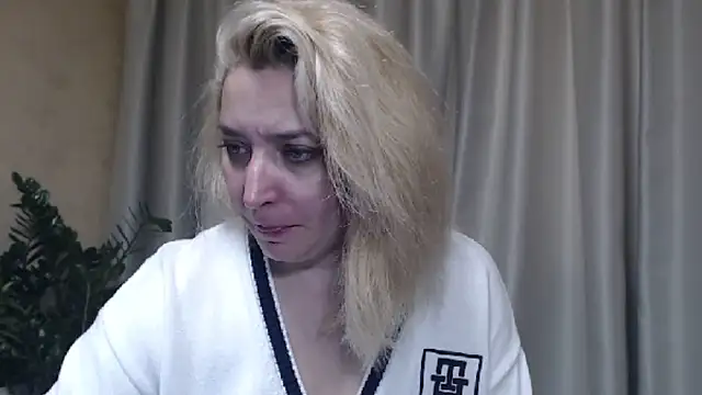 sweetpussy13 online show from October 23, 6:34 am